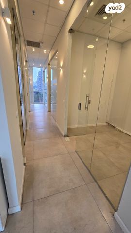 משרדים, גבעת שמואל