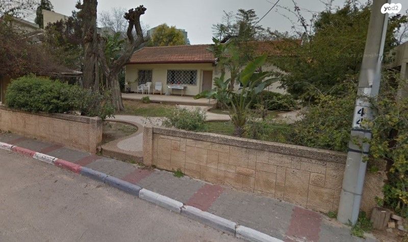 ענבר 18