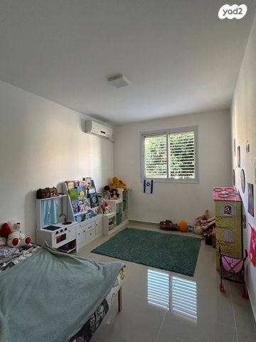 דירה, שדרות חיים וייצמן 49, צפון מערב מרכז העיר, נתניה