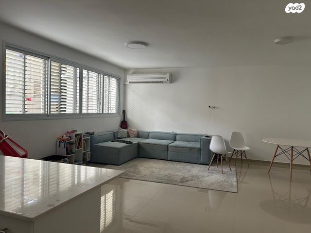 דירה, שדרות חיים וייצמן 49, צפון מערב מרכז העיר, נתניה