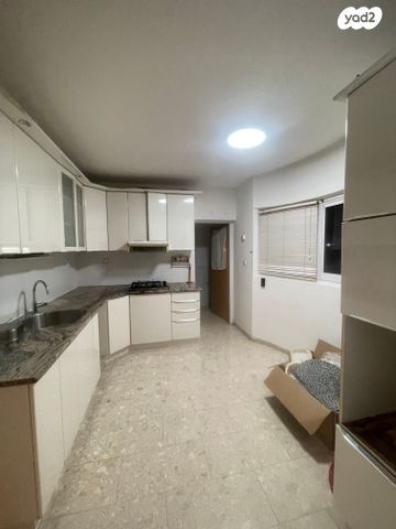 דירה, העסיס, קרית כרמים, ראשון לציון