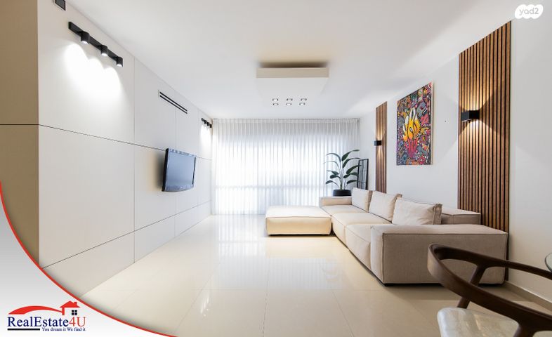 דירה, הלוטם, רמת פולג, נתניה