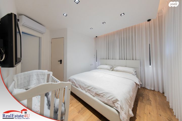 דירה, הלוטם, רמת פולג, נתניה