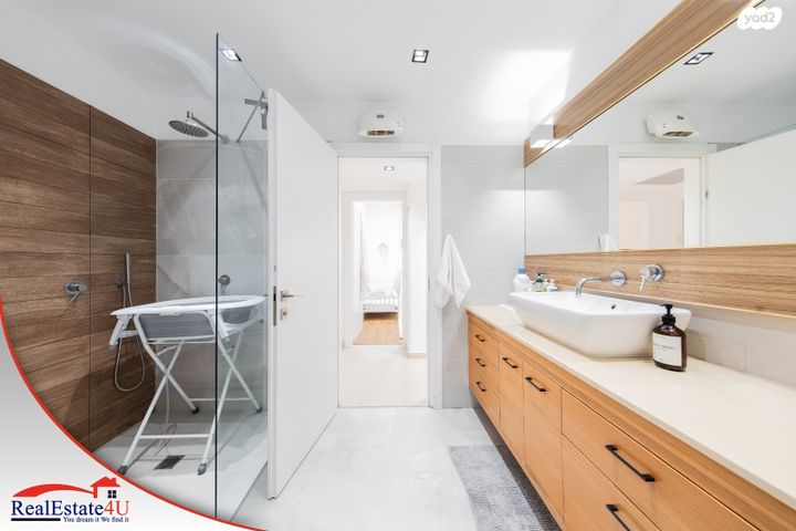 דירה, הלוטם, רמת פולג, נתניה