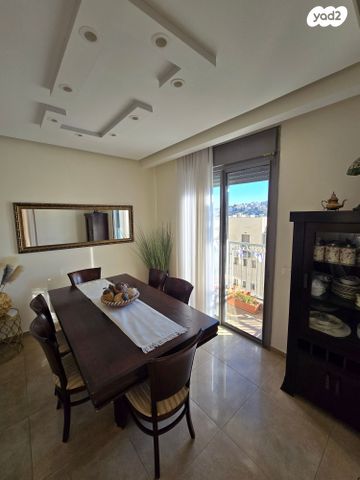 דירה, גרשון אבנר, ארמון הנציב, תלפיות מזרח, ירושלים