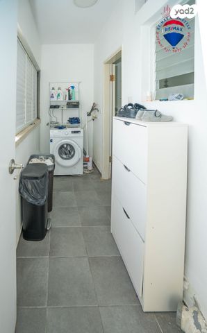 דירה, רמב"ם 3, שיכון ב, כפר יונה