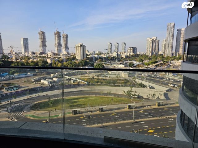 דרך מנחם בגין 158