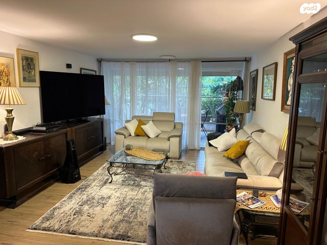 דירה, יאיר שטרן 9, נווה אמירים, הרצליה