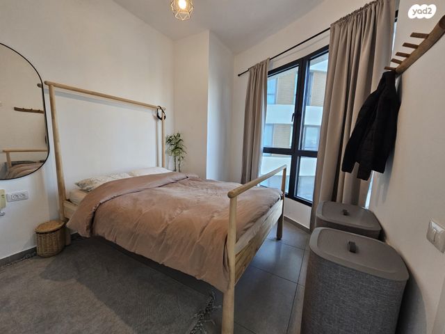 דרך מנחם בגין 158