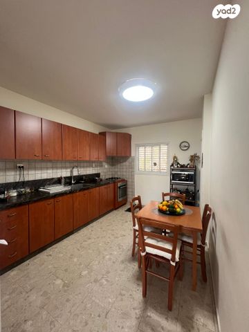 דירה, אמנון ותמר, רמת פולג, נתניה