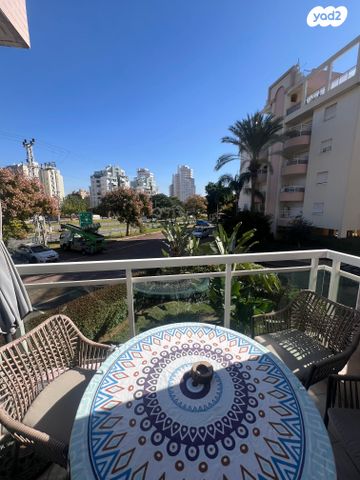 דירה, אמנון ותמר, רמת פולג, נתניה