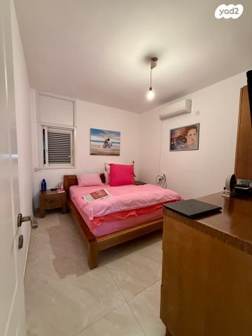 דירה, הראשונים 26, רובע א', אשדוד