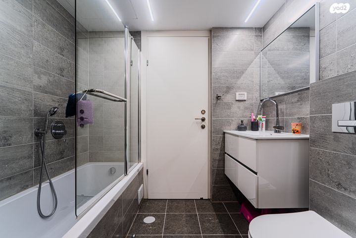 דירה, אדמונד דה רוטשילד, ברנע, אשקלון