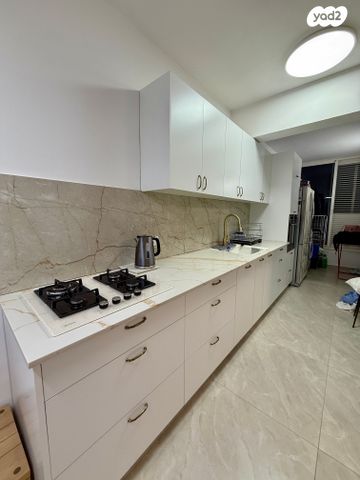 דירה, הראשונים 26, רובע א', אשדוד