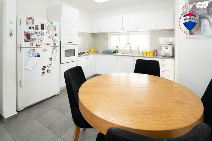 דירה, רמב"ם 3, שיכון ב, כפר יונה