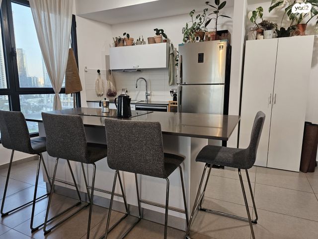 דרך מנחם בגין 158