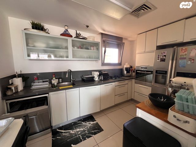 דירה, שדרות לוי אשכול, הגוש הגדול, רמת אביב החדשה, נופי ים, תל אביב יפו