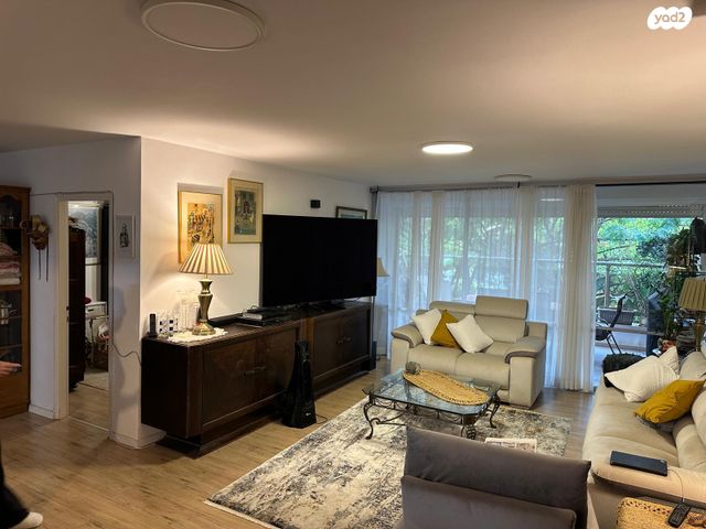 דירה, יאיר שטרן 9, נווה אמירים, הרצליה