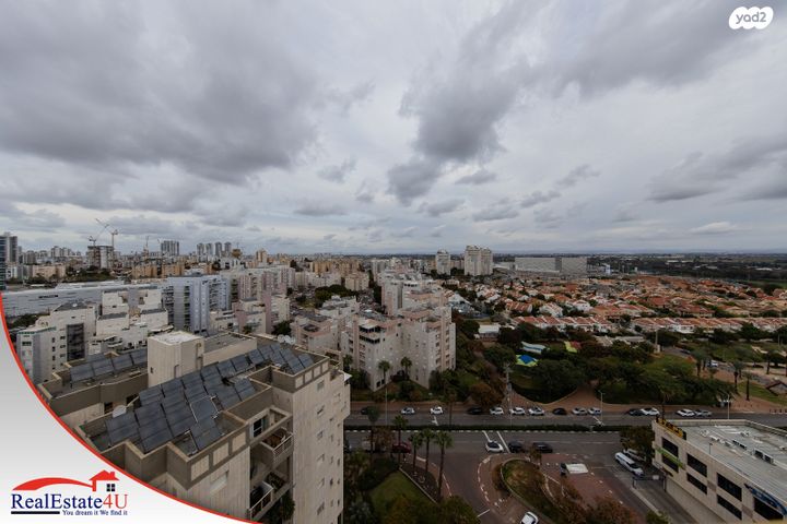 דירה, הלוטם, רמת פולג, נתניה