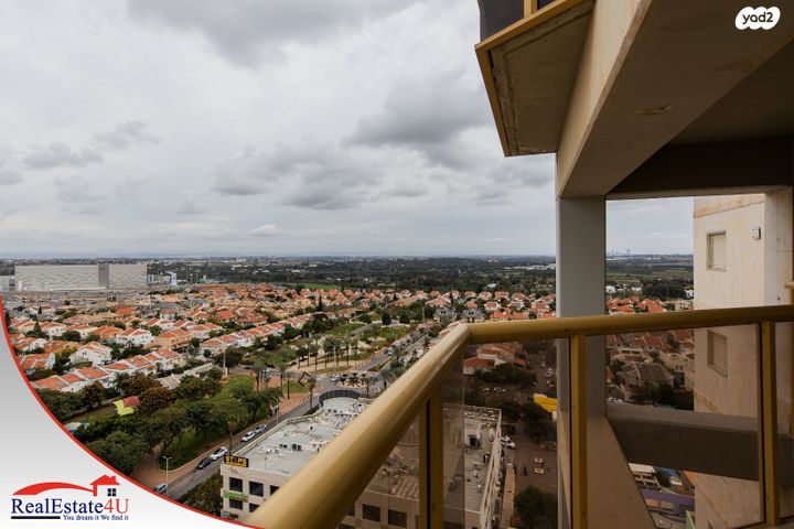 דירה, הלוטם, רמת פולג, נתניה