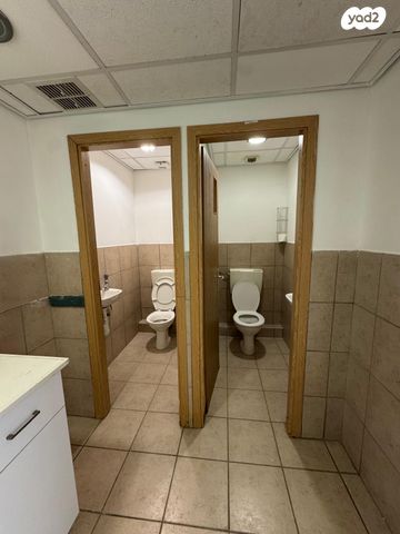 חנויות/ שטח מסחרי, כפר סבא