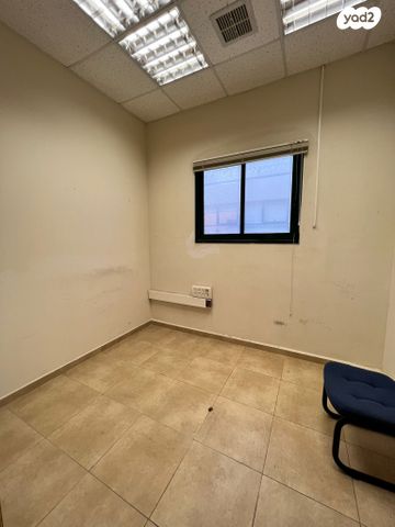 משרדים, דרך חיפה, אזור תעשיה קרית אתא, קרית אתא