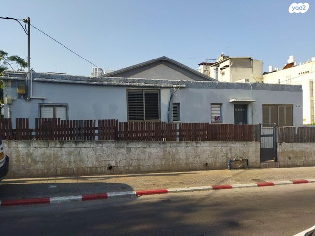 הפועל 16