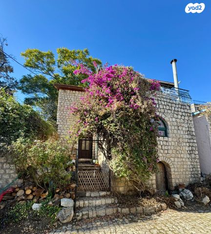 בית פרטי/ קוטג', ראש פינה