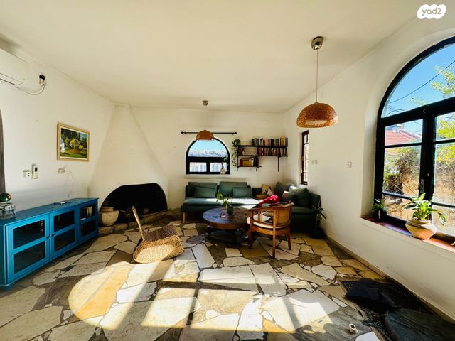 בית פרטי/ קוטג', ראש פינה