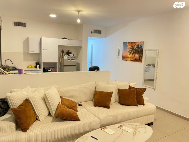 דירה, לוטם, הפרחים, חריש