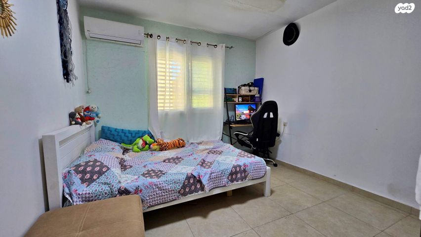 דו משפחתי, השושנים, הפרסה, כרמיאל