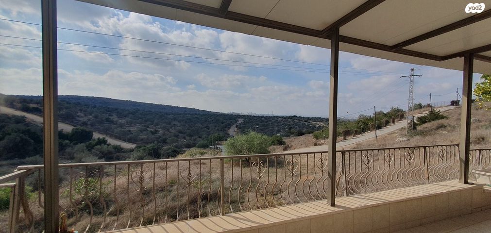 בית פרטי/ קוטג', שיר השירים 114, אלקנה, אלקנה