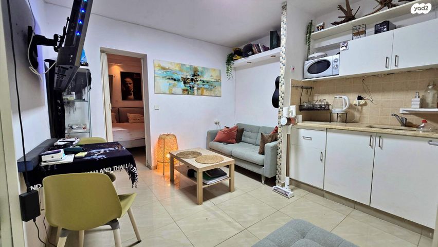 דו משפחתי, השושנים, הפרסה, כרמיאל