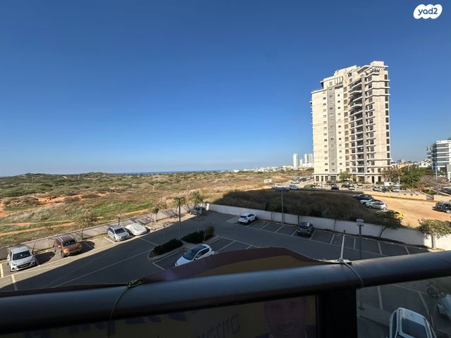 דירה, עין גדי, עין הים, חדרה