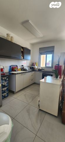 דירה, אדמונד סחייק, מלחה, מנחת, ירושלים