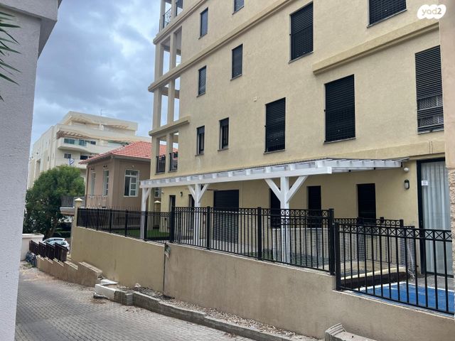 דירת גן, רוטשילד 27, מרכז מערבי, נס ציונה