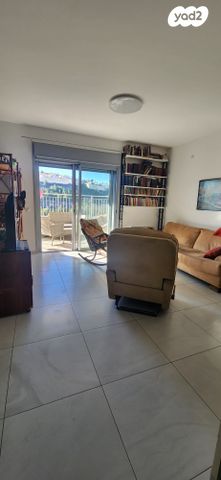 דירה, אדמונד סחייק, מלחה, מנחת, ירושלים