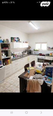 דו משפחתי, חברת חשמל, גבעתיים