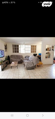 דו משפחתי, חברת חשמל, גבעתיים