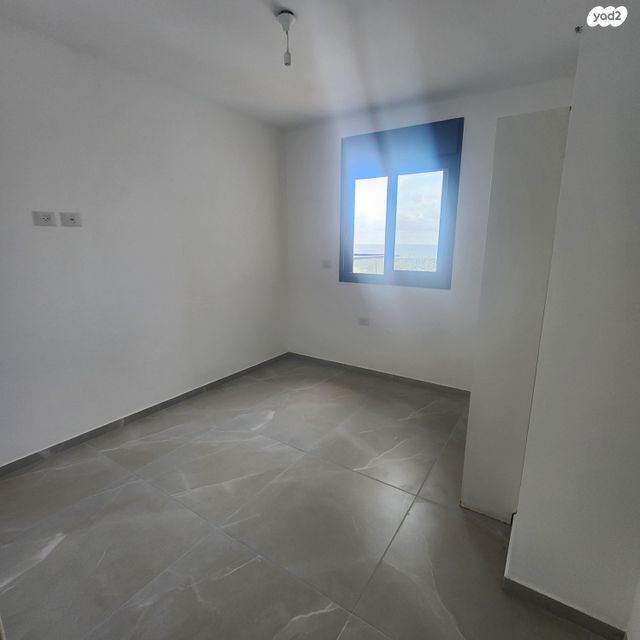 דירה, דולפין 2, גלי כרמל, טירת כרמל