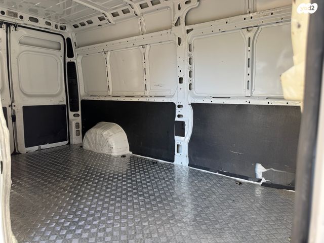 פיג'ו בוקסר