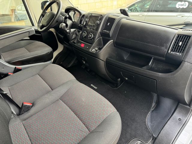 פיג'ו בוקסר