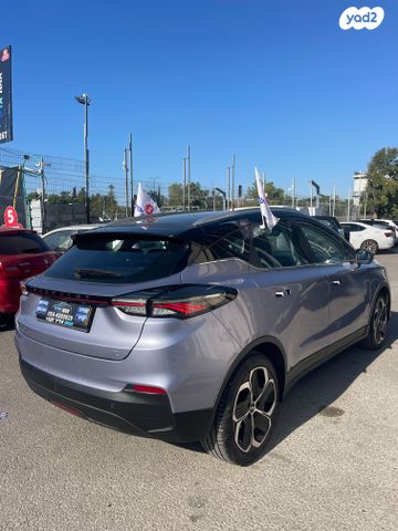 ג׳ילי Geometry C