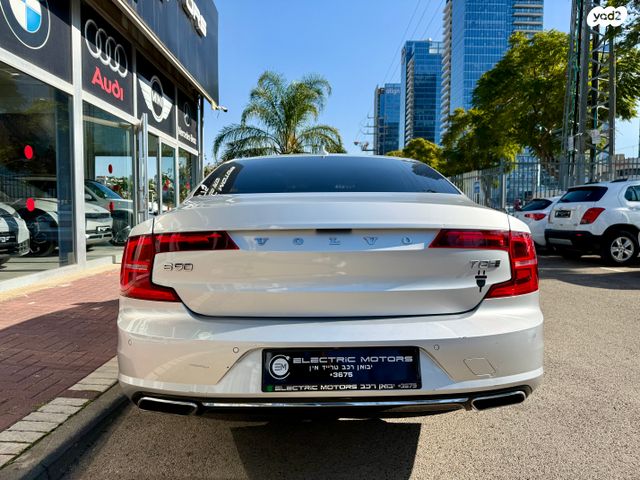 וולוו S90