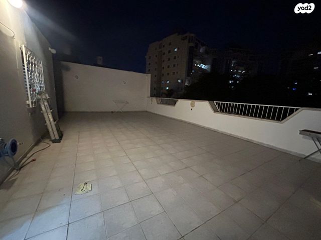 גג/ פנטהאוז, הקונגרס, תקומה / קרית חזני, פתח תקווה