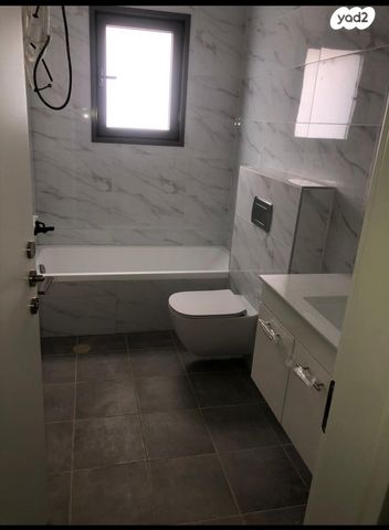 שמואל שרירא 