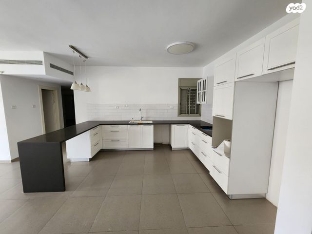 דירה, מגדל העמק