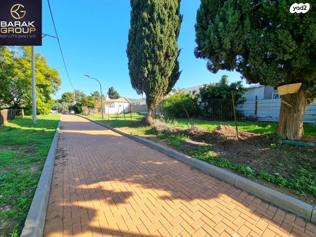 מגרשים, הרב מנחם זמבה 4, נאות גנים, נתניה