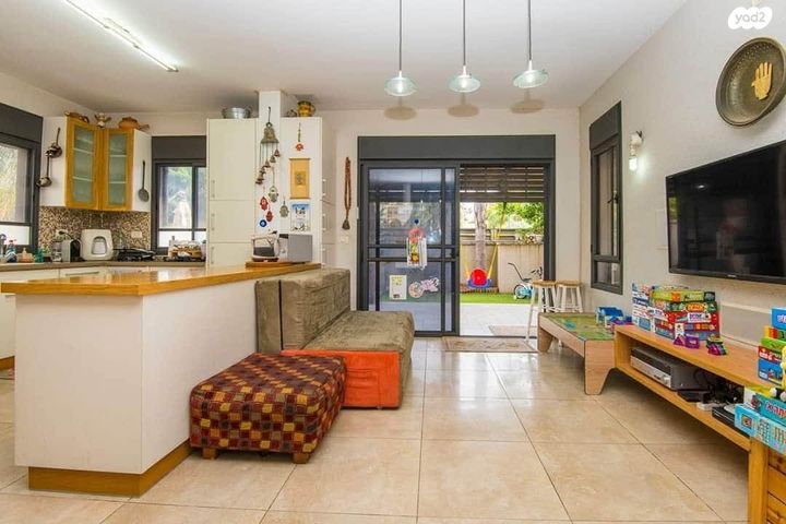 בית פרטי/ קוטג', ז'בוטינסקי, מרכז העיר, חדרה