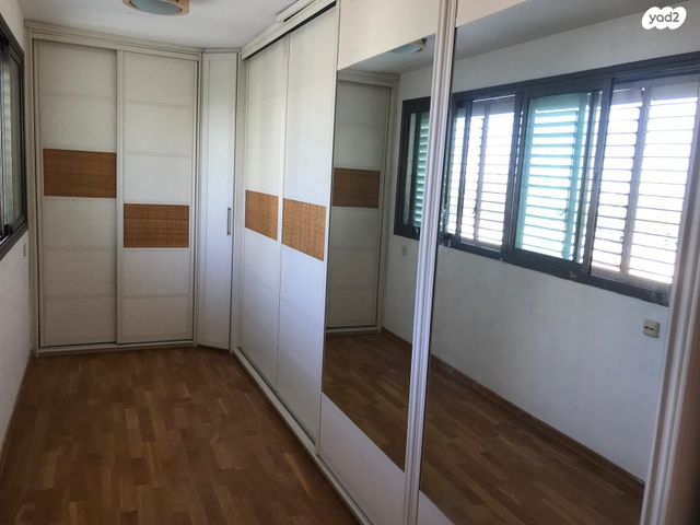 דירה, יאיר שטרן, נווה אמירים, הרצליה